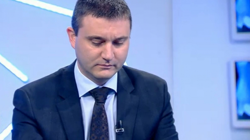 Министърът на финансите не знае Искров да е предлаган за Черноморска банка