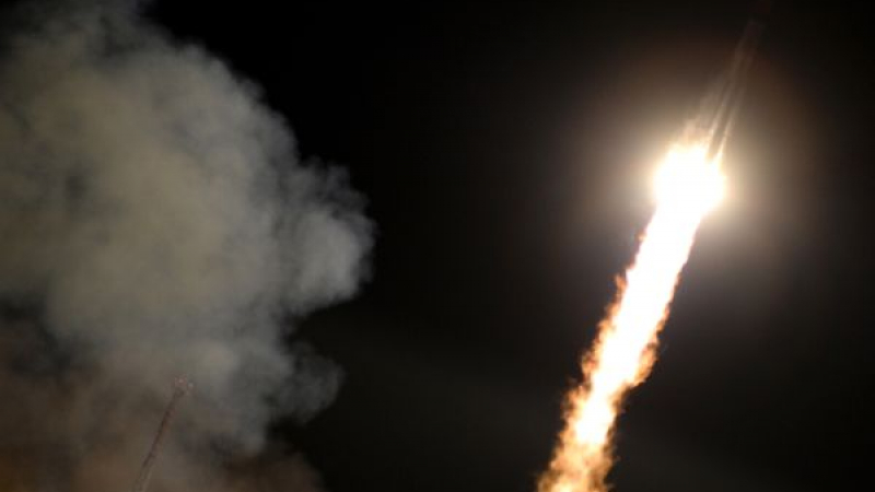 Русия изстреля пилотирана ракета към МКС (ВИДЕО)