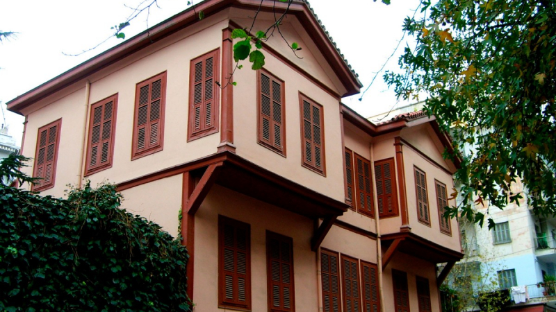 Гърци нападнаха къщата на Ататюрк