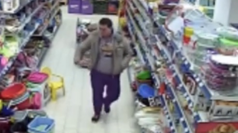 Вижте как наглец краде алкохол от бургаски магазин (ВИДЕО)