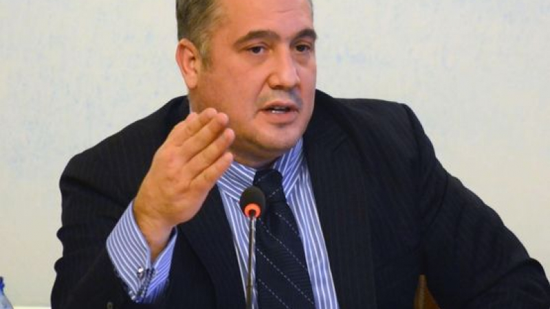 Слави Бинев гласува „против” бюджета за култура, иска още пари 