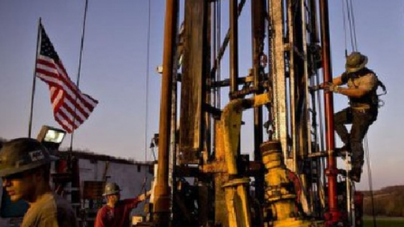 ФАЦ: Върви гигантско преразпределение на петролното богатство