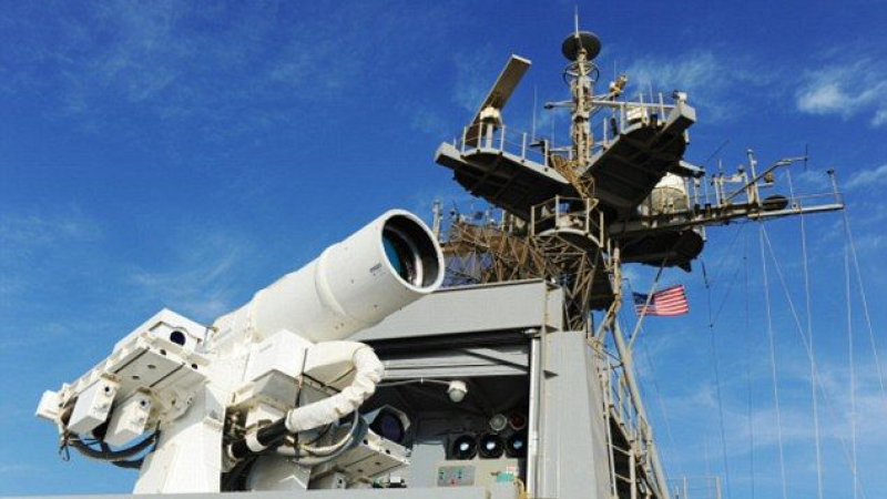 Вижте новото лазерно оръжие на ВМС на САЩ (СНИМКИ/ВИДЕО)