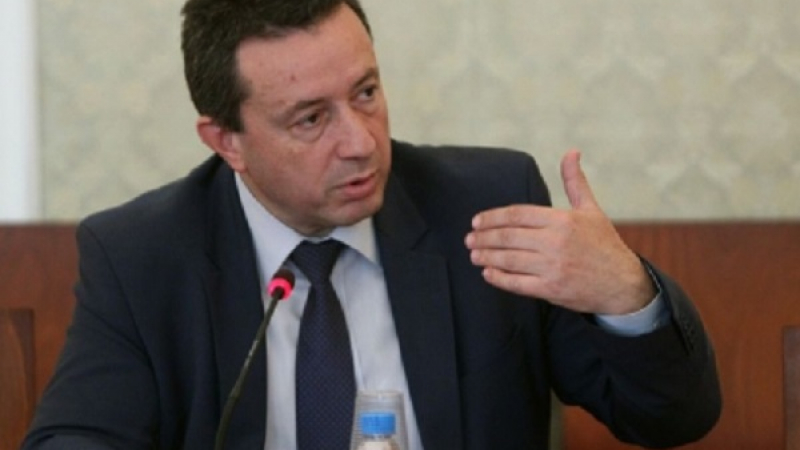 Янаки Стоилов: На прага сме на критична финансова ситуация