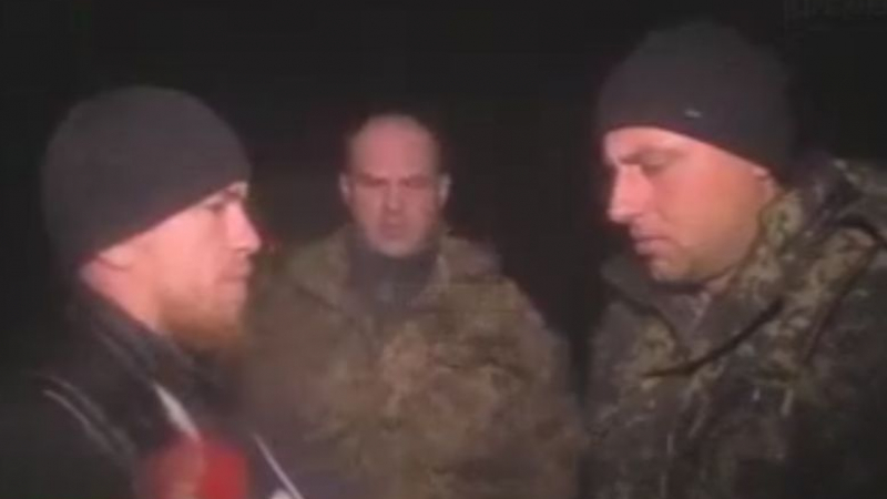 Опълченецът Моторола се срещна с командира на „киборгите“ в летището на Донецк (ВИДЕО)