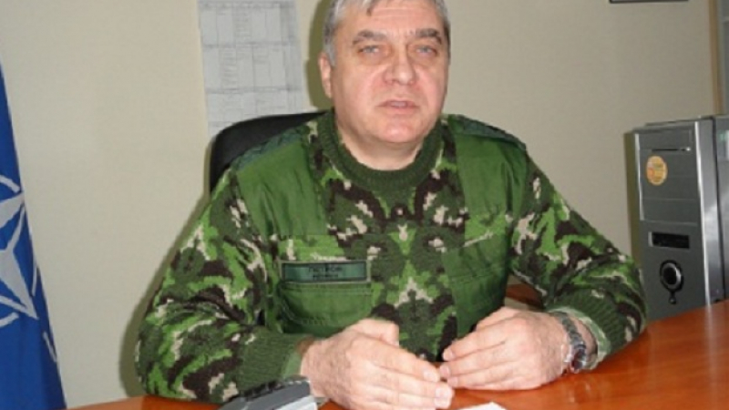 Генерал Петров съди д-р Тренчев за подбудителство към преврат