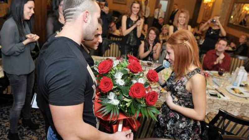 Романтичен годеж трогна до сълзи цяла България (ВИДЕО)