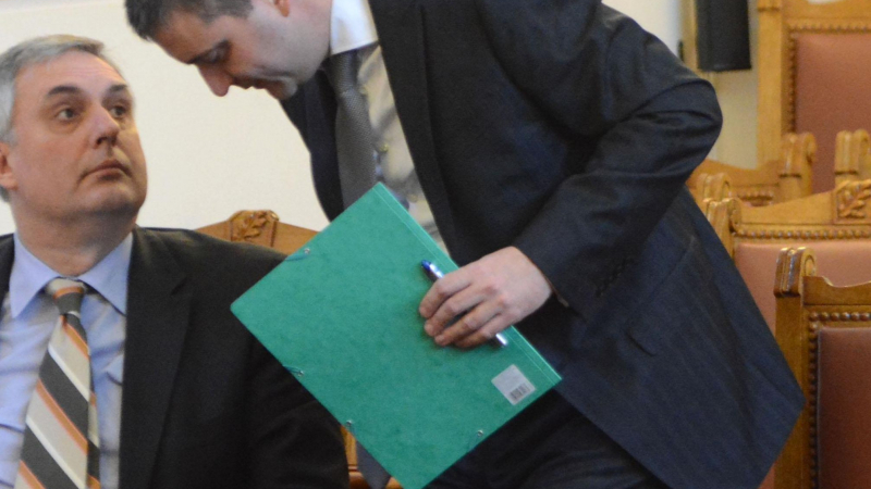 Горанов и Калфин се изясниха в ефир за извиненията заради бюджета 