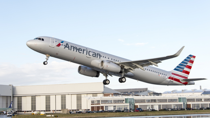 Самолет на “American Airlines” се приземи извънредно в Япония