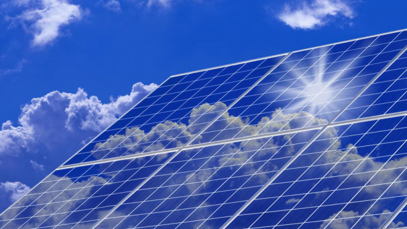 Учени създадоха най-ефективите соларни панели в света