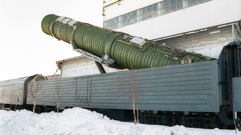 Русия качва и на влак новите междуконтинентални ракети 