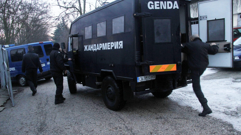 МВР засили охраната на посолствата в София