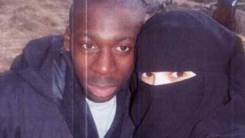 Ексклузивно в БЛИЦ: Вижте как тренират терористът Амеди Кулибали и жена му