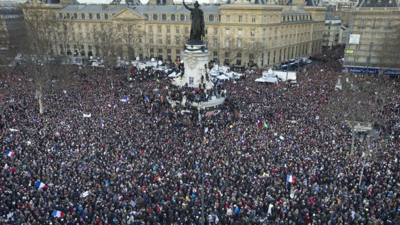 Атентатът в Париж вади на показ страшната истина - тече процес на подмяна на коренното население в Европа