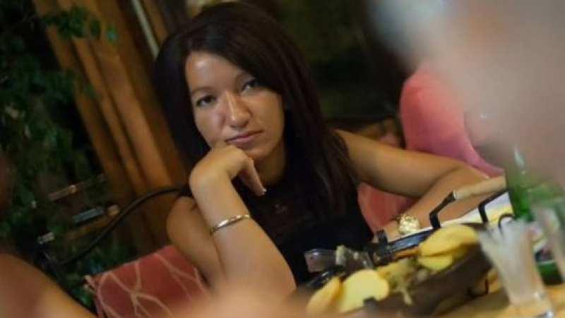 Гримирали дупките от куршуми върху лицето на Татяна Стоянова