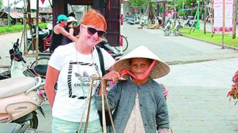 Рут Колева се вталява с бръмбари в Банкок