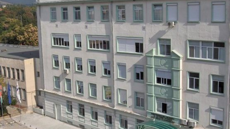 4-годишно дете е паднало от третия етаж на блок в Сливен