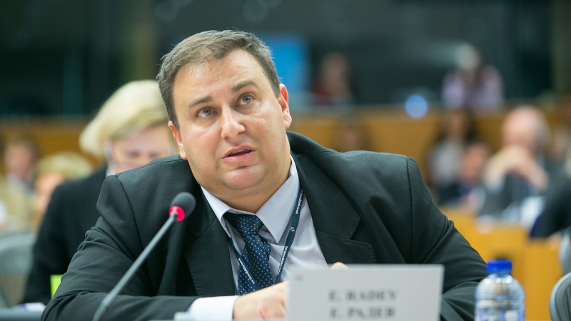 Емил Радев с извънредни новини за работата на евродепутатите заради К-19 