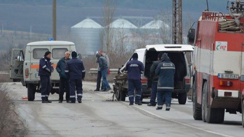 Полицаят, пристигнал пръв на автомелето край Девня, е тъст на загиналия