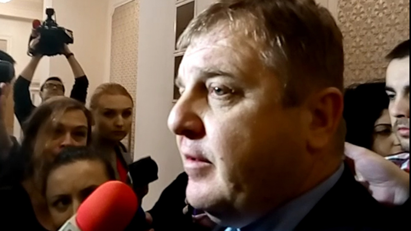 След въпрос на БЛИЦ TV: Каракачанов против мониторинга на Брюксел (ВИДЕО)