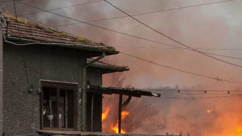 Пожар гори в село край Разград