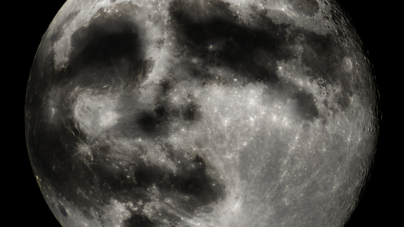 НАСА показа тъмната страна на Луната (ВИДЕО)