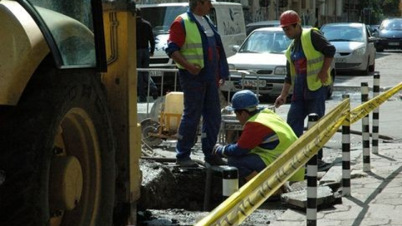 На 5 места спират водата в София днес