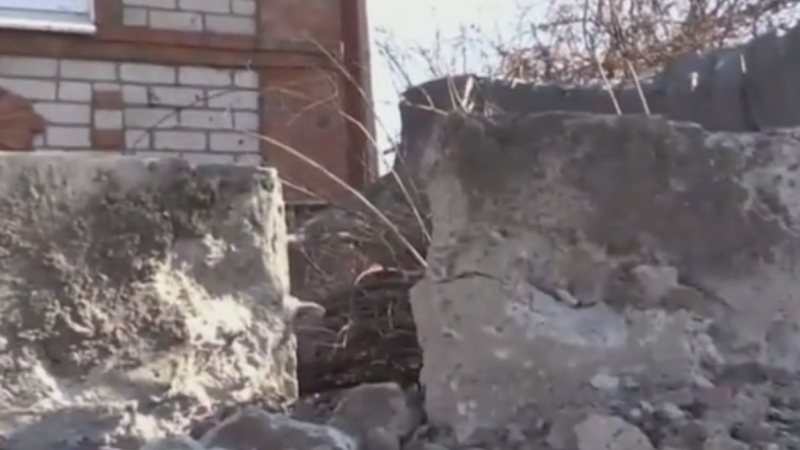 Батальонът „Азов“ продължава обстрела по Широкино (ВИДЕО)