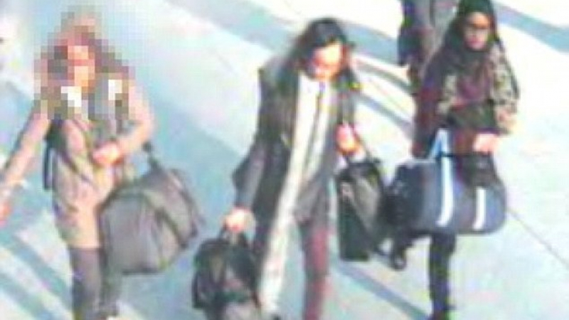 Три отличнички избягаха от дома, за да се присъединят към „Ислямска държава“ (СНИМКИ)