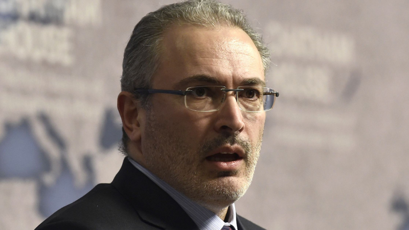 Ходорковски: Путин е гол цар на страна, тънеща в разруха