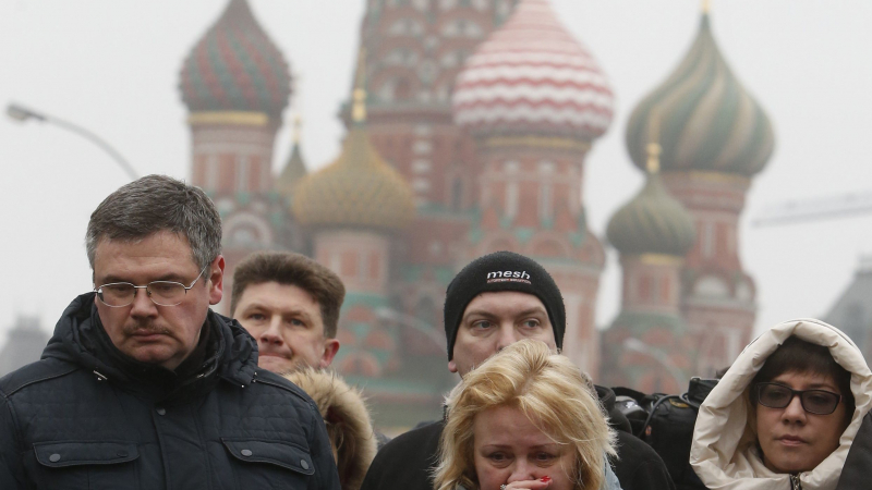 Москва плаче за Борис Немцов (СНИМКИ)