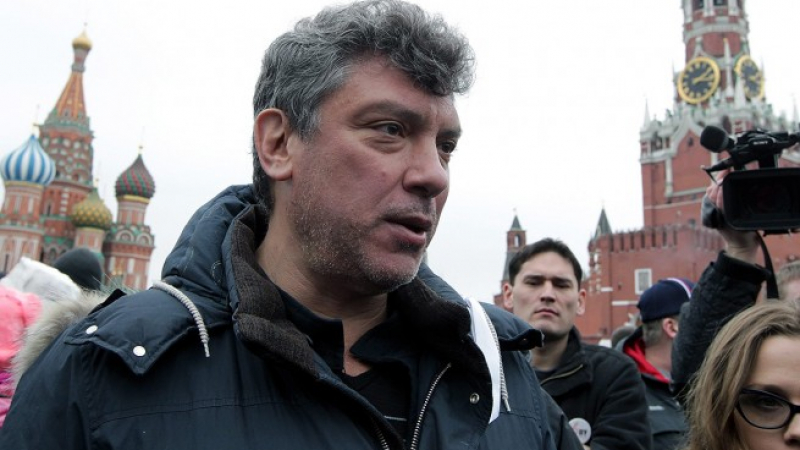 Убийството на Немцов: От разкрития за Донбас до крайнодесни националисти 