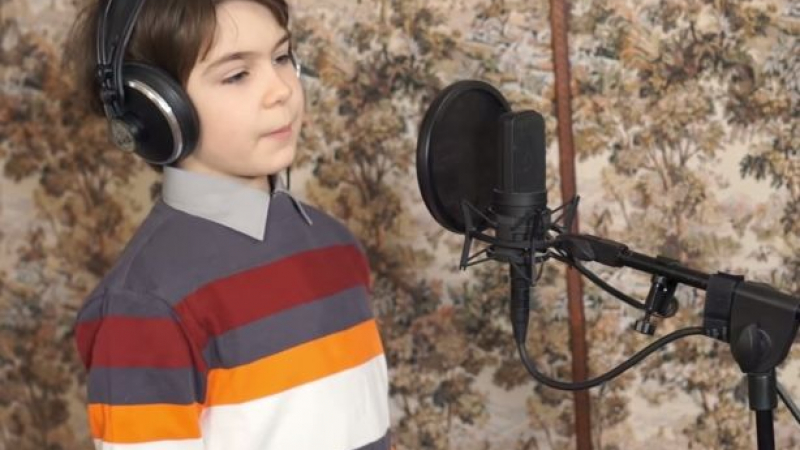 Песен на българче от Ню Йорк разплака интернет преди 3 март (ВИДЕО)