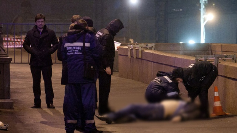 &quot;Ню Йорк Таймс&quot;: Убийството на Немцов е най-знаковото по времето на Путин (ВИДЕО)