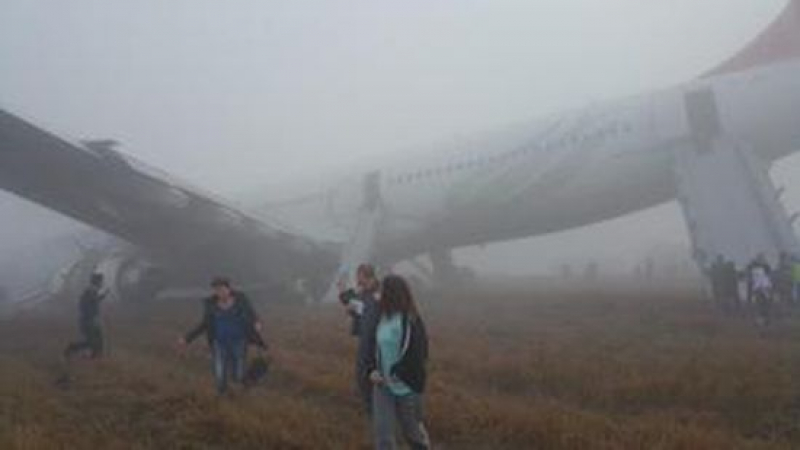 Турският самолет катастрофирал в Непал заради мокра писта и мъгла (ВИДЕО)