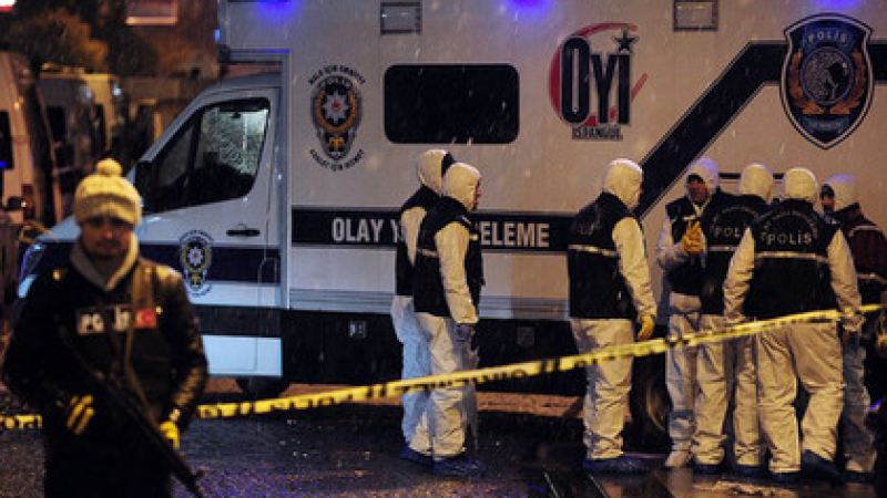 Спецакция разтърси Истанбул! Окошариха близо 40 души, сред тях жени и деца