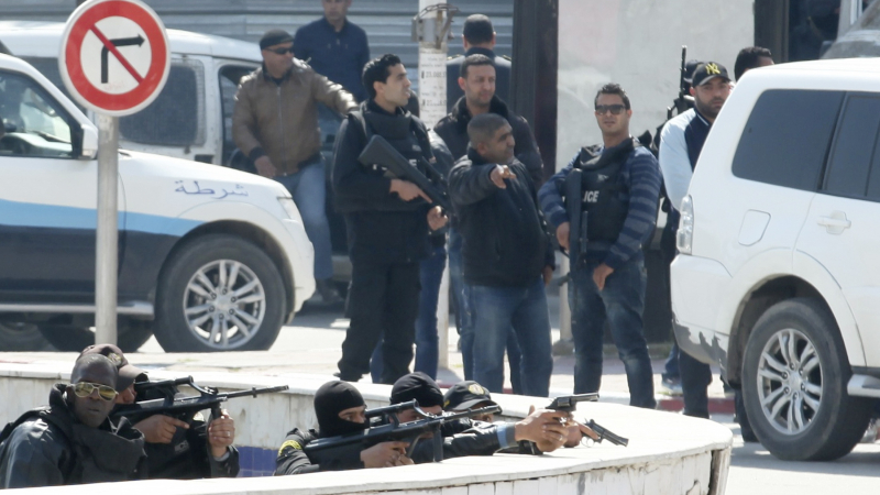 Касапницата в Тунис е ужасяваща - 19 убити! (СНИМКИ/ВИДЕО)