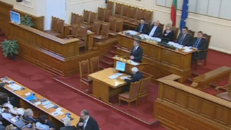 БЛИЦ TV: Плевнелиев инициира национален референдум по изборните права заедно с местния вот (ВИДЕО)