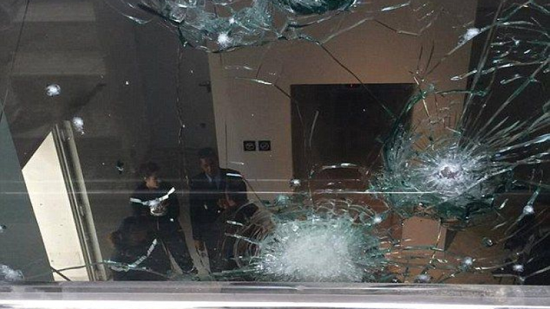 СНИМКИ показват клането в музея в Тунис (18+)