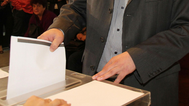 В Сърница избирателната активност достигна 56% към 14 часа