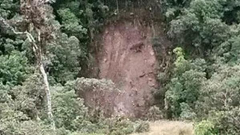 Ликът на Исус се появи върху свлачище в Колумбия