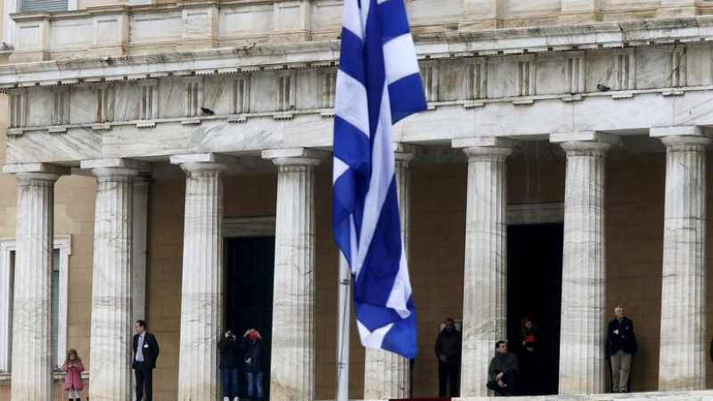 Гърция заплаши: Ще спрем да обслужваме дълга 