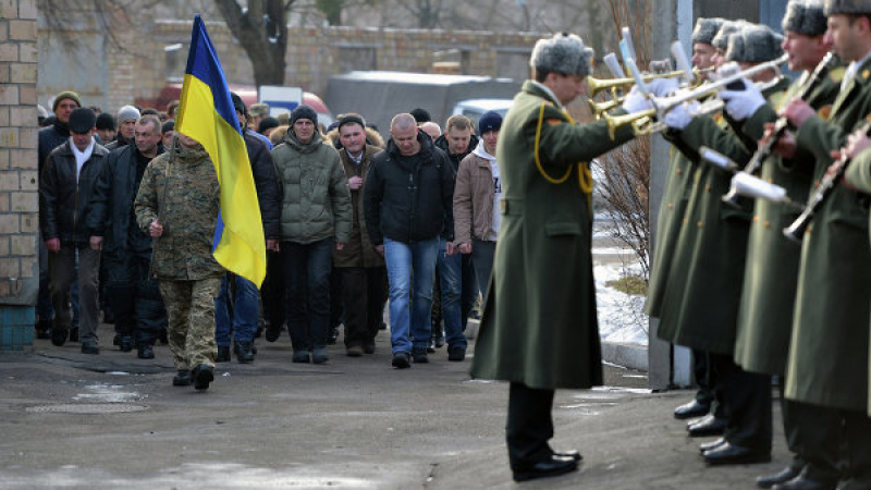 Мобилизацията на Украйна напомня последните дни на Третия райх