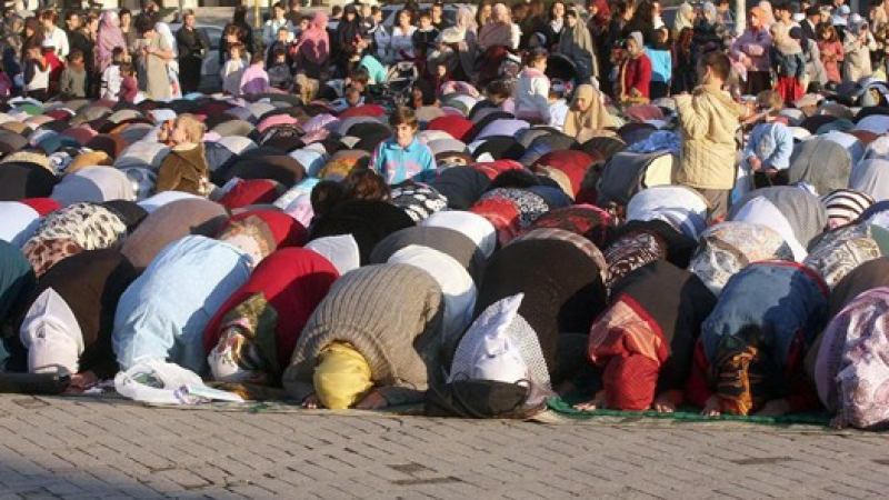 &quot;Интерфакс&quot;: През 2100 година всеки трети на планетата ще е мюсюлманин 