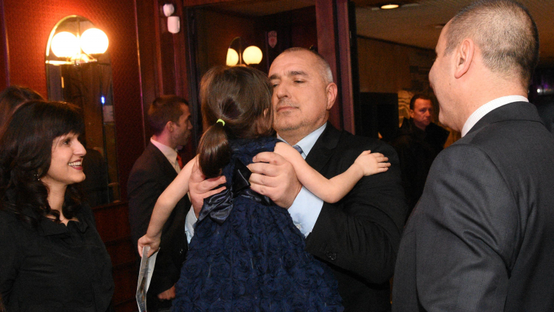 Борисов пристигна със закъснение на юбилея на Цветан Цветанов (СНИМКИ)