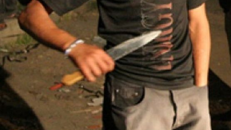 Ромски бандити се биха с ножове на празника в Петрич