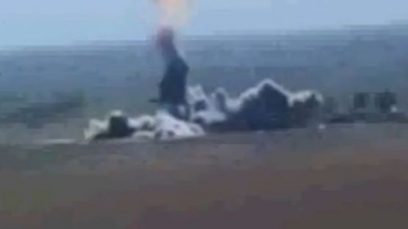 В Ирак терорист-камикадзе излетя във въздуха с кола и се взриви (ВИДЕО)