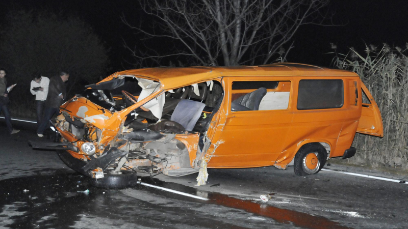 Катастрофира бус, превозващ българи в Германия, 9 са ранени