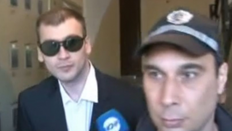 Октай Енимехмедов на път за затвора: Не съжалявам за нищо (ВИДЕО)
