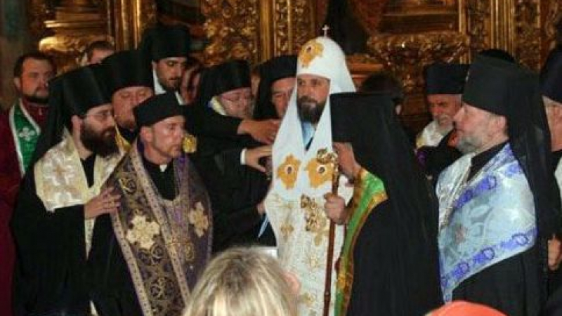 Украинците се отказват от православието?